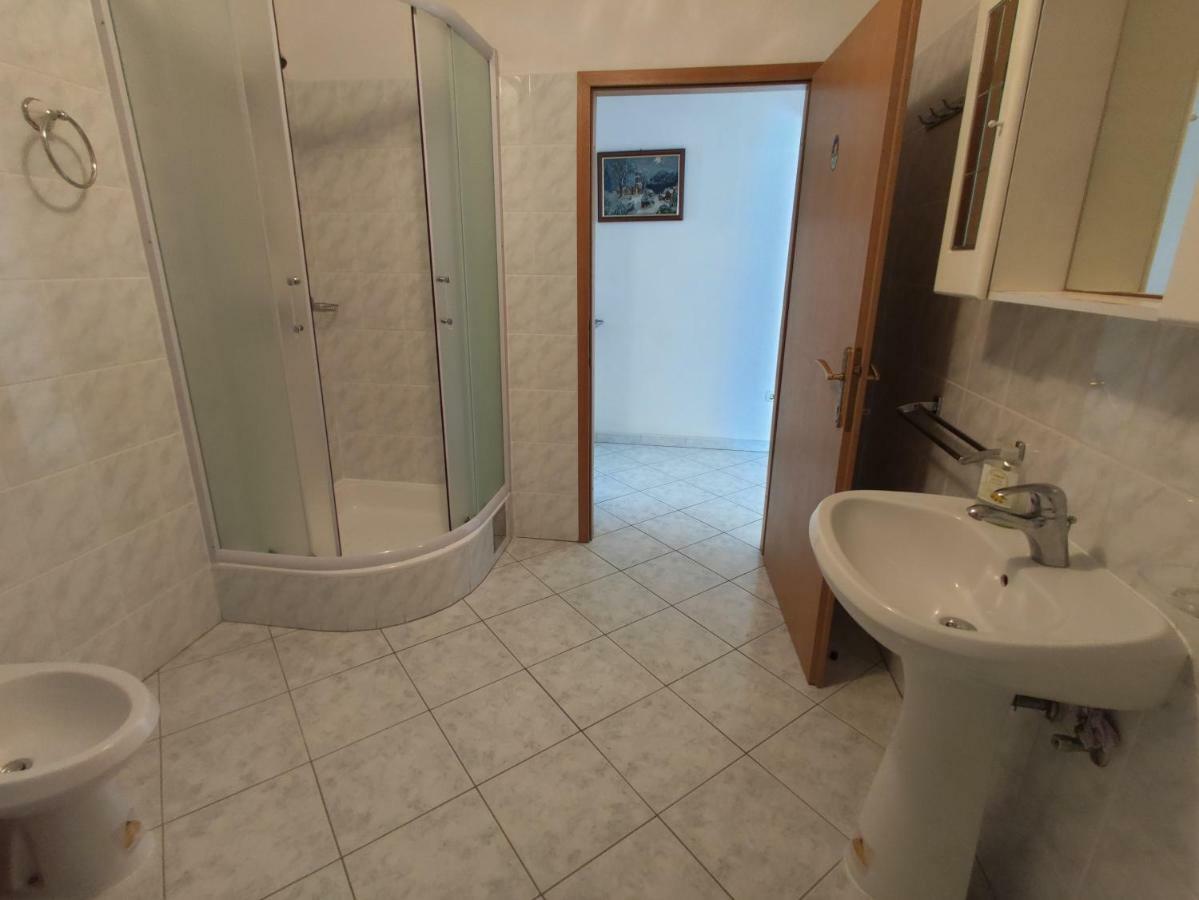 Eva Apartment 1 トロギール エクステリア 写真